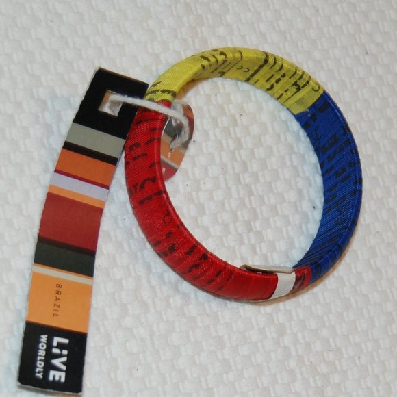 2 Live Worldly Red/Yellow/Blue & Green/White Bangle Bracelets Made in Brazil NWT - Picture 6 of 8